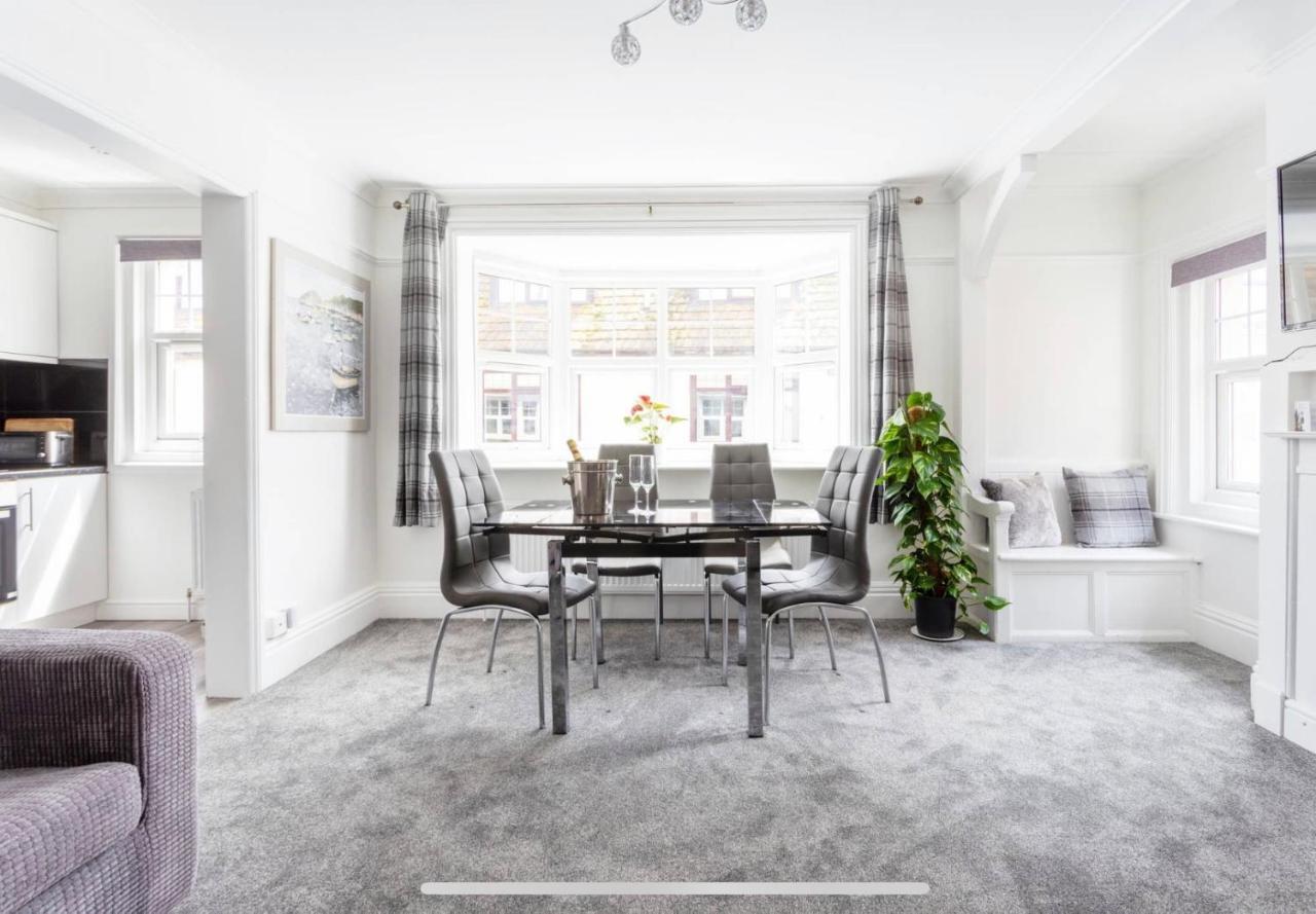 Ammonite Luxury Beachfront Apartment Lyme Regis Exteriör bild